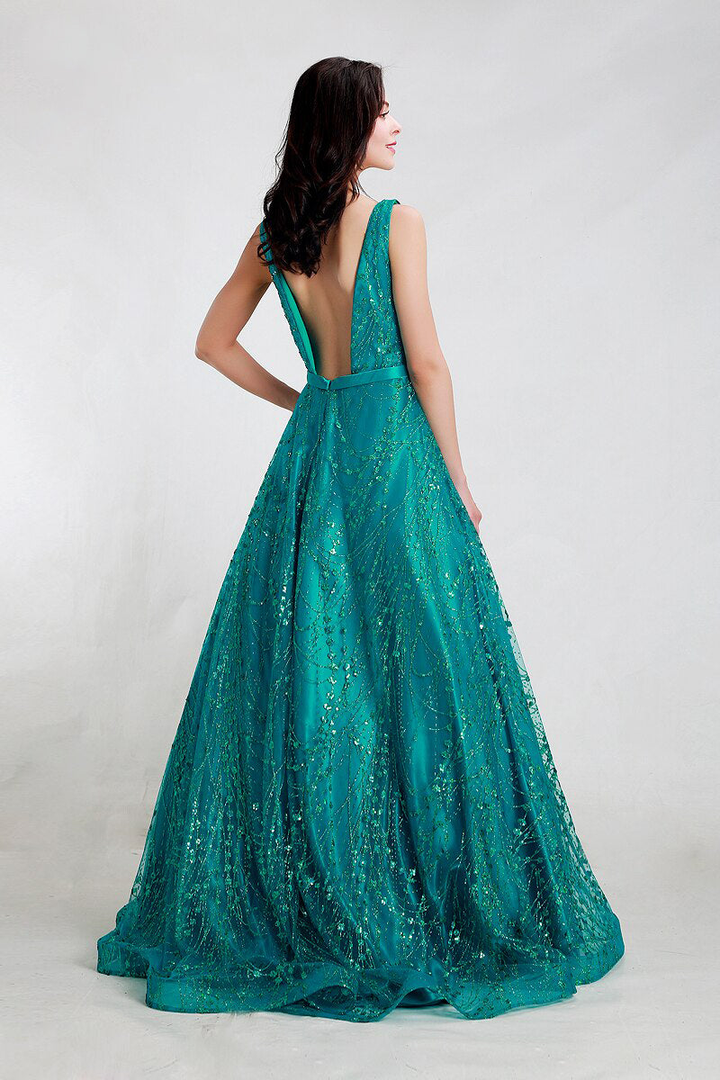 Rihanna - Green Maxi Ball Gown Mscooco.co.uk