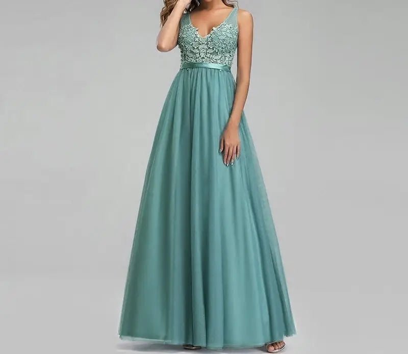 Maisie V-Neck Lace Maxi Dress - Mscooco.co.uk