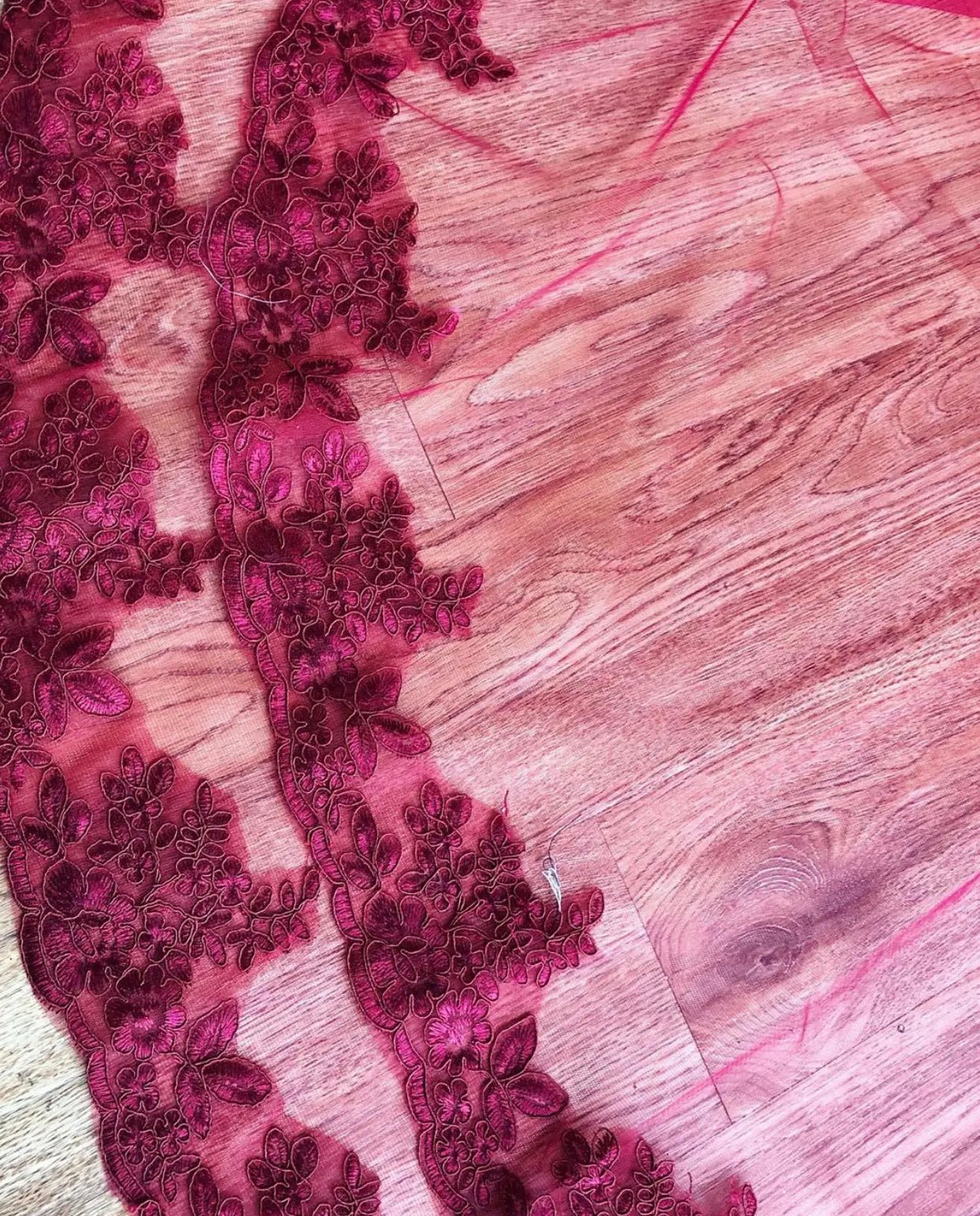 Maroon Long Lace Veil - Mscooco.co.uk