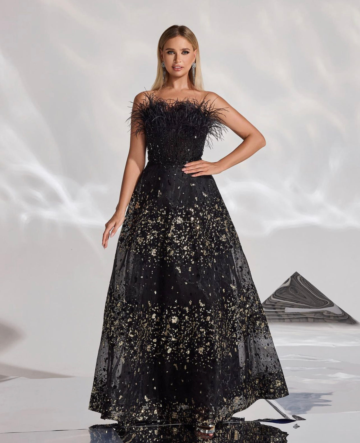 Elegant Black Sequin Maxi Dress with Feather Elegant Black Sequin Maxi Dress with Feather