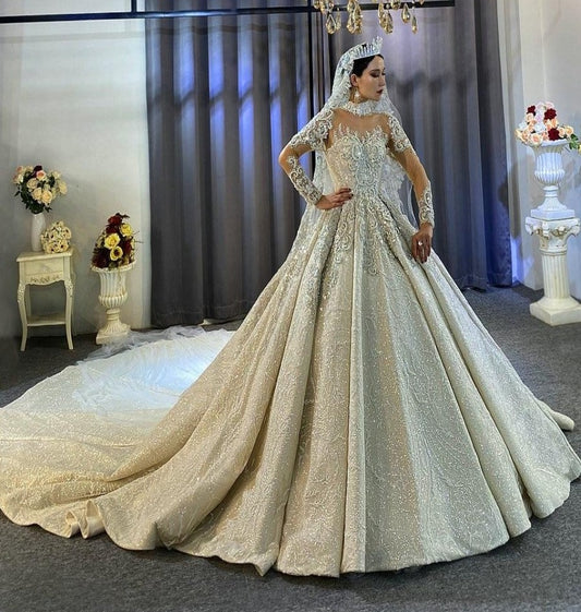 Royal Long Train luxury Bridal Gown 2021 Mscooco.co.uk