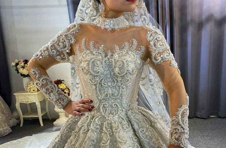 Royal Long Train luxury Bridal Gown 2021 Mscooco.co.uk
