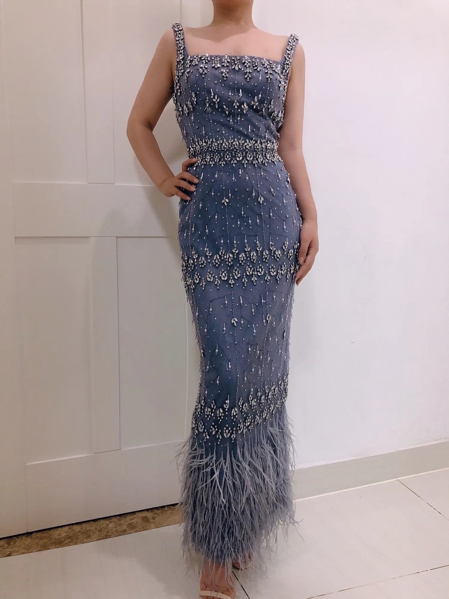 Hanisa Luxury Crystal Feathers Elegant Midi Dress - Mscooco.co.uk