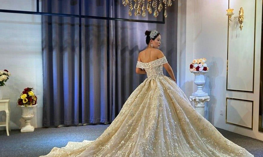 Off The Shoulder Flowers Wedding Dress - Mscooco.co.uk
